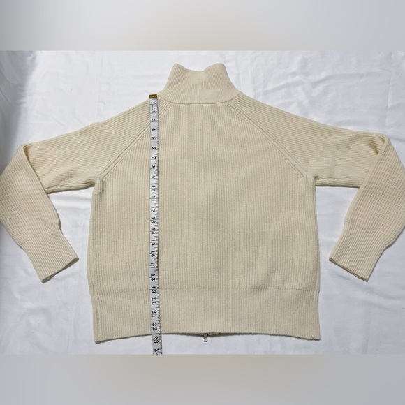 100% Wool Ribbed Double-Zipper Cardigan - Picture 9 of 10